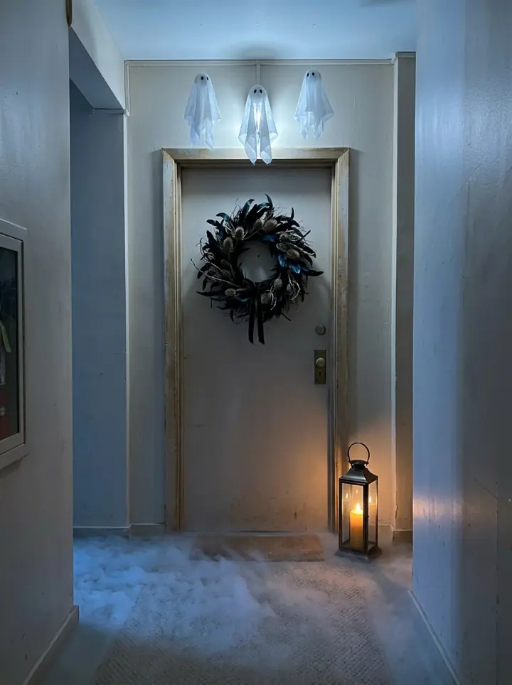 Hanging ghosts